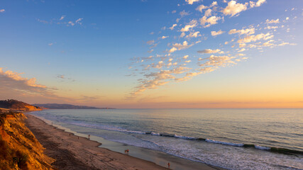 Wall Mural - The sunset at the Torrey Pines beach