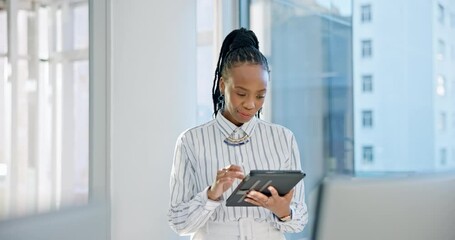 Aufkleber - Internet, tablet and a business woman in office for communication, creative idea or chat. African entrepreneur person with technology for networking, online planning or email and social media app