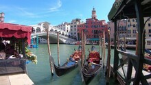 Rialto Bridge On The Grand Canal, Venice , Italy 