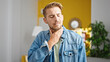 © Krakenimages.com - Young caucasian man being sick suffering for throat pain at home