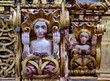Saints sculptés en bois à l'intérieur d'une église. (Mexique)