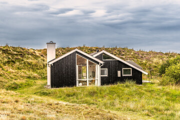 Canvas Print - Vacacation homes in Rindby at the small island Fanoe in the wadden sea, Denmark