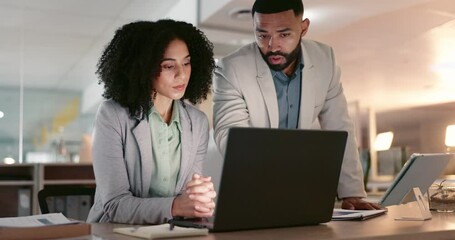Fototapete - Business people, teamwork and planning on computer for marketing research, data analysis or feedback and advice. African woman, man or manager talking, collaboration and support on laptop at night