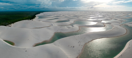 Canvas Print - Aerial view of Lencois Maranhenses. White sand dunes with pools of fresh and transparent water. Desert. Barreirinhas. Maranhao State National Park. Brazil