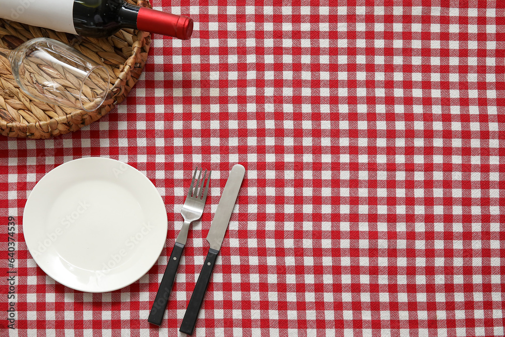 Beautiful setting for picnic on table