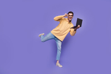 Aufkleber - Full length body photo of intelligent businessman touch goggles watch netbook correct financial results isolated on violet color background