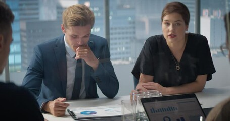 Aufkleber - Multi-Ethnic Skyscraper Office Conference Room Meeting: Diverse Team of Young Top Managers, Executives Talk, Use Tablet, Laptop. Businesspeople Discuss Investment in Digital Startup.
