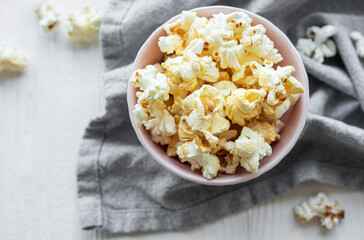 Canvas Print - Tasty salted homemade popcorn