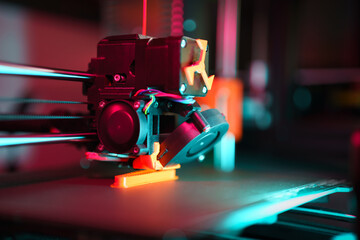 3D printer extruder head. Technology and production. Prototyping.