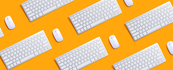 Aufkleber - Computer keyboards and mouses pattern from above