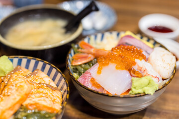 Canvas Print - Fresh raw sashimi rice bowl