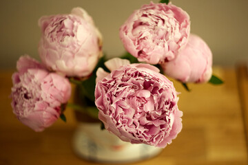 Poster - A beautiful bouquet of pink peony, selective focus