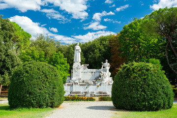 Wall Mural - Francesco Petrarca Monument in Arezzo, Italy	