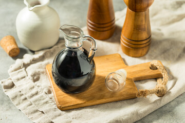 Canvas Print - Homemade Balsamic Vinegar Glaze