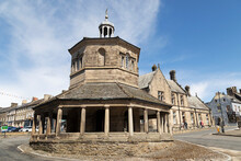 The Octagonal Market Cross (Butter Market) (Break's Folley), A Grade I Listed Building Built By Thomas Breaks, Dating From 1747, Barnard Castle, County Durham, England, United Kingdom