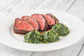 Canvas Print - Flank steak with creamy spinach