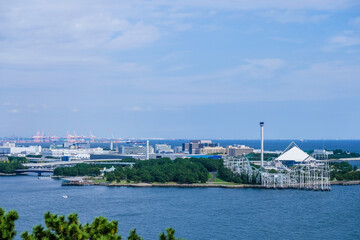 神奈川県横浜市野島公園展望台からの八景島