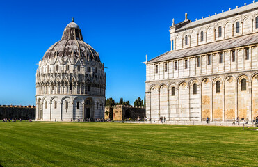 Wall Mural - pisa, italy. baptistery of st. john (1152 - 1363) and cathedral of santa maria assunta (1063 - 1118)