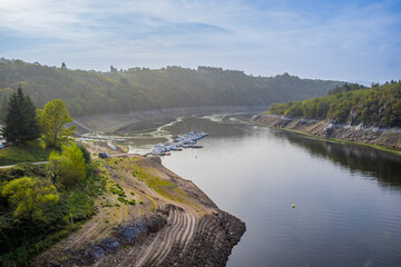 Poster - Vue sur la Loire et le port de Bully depuis le pont en période de sécheresse