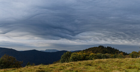 Poster - Ciel nuageux sur les Vosges