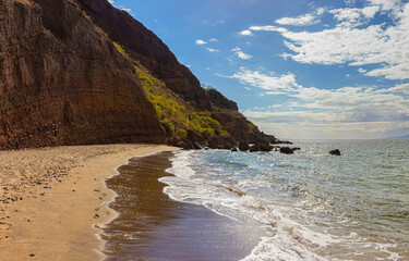 Wall Mural - Red Sand From Pu'u Olai Cinder Cone on Oneuli Beach , Makena State Park, Maui, Hawaii, USA