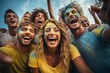 Lebensfreude auf dem Holi-Festival: Junge Menschen feiern, lachen und verbreiten Glück in buntem Farbenrausch - Spaß und Freude pur