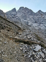 hiking to the zugspitze summit