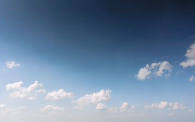 Wall Mural - blue sky with fluffy clouds on a sunny day. beautiful nature background