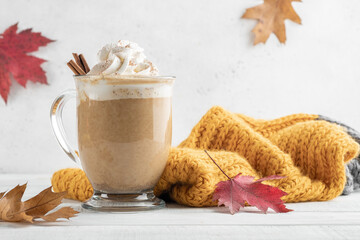 Wall Mural - Pumpkin spice latte