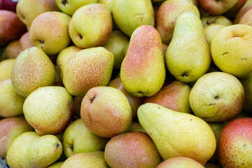 Canvas Print - Group of pear in the supermarket