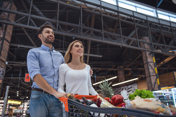 Wall Mural - Couple at the supermarket