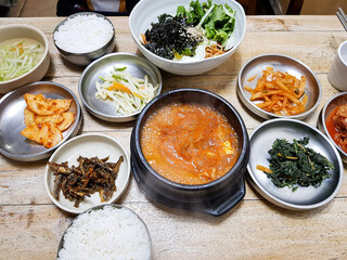 Wall Mural - Kimchi stew and various side dishes