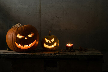 Canvas Print - halloween background with jack'o'lanterns in the night