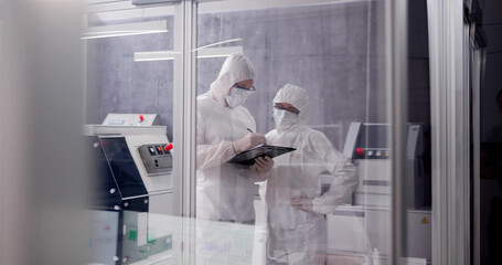 Aufkleber - Factory Clean Room Laboratory. Industrial Engineer