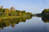 Fototapeta Tęcza - Autumn landscapes of Balakovo. The mirror of Lake Linevo.