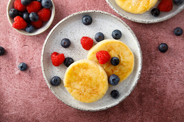 Sticker - Cottage cheese cakes with fresh berries