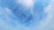 stimmungsvoller blauer Himmel mit vorbeiziehenden Wolken von Oben im Zeitraffer, Timelaps, Meer, Ozean, Erde, Weltall