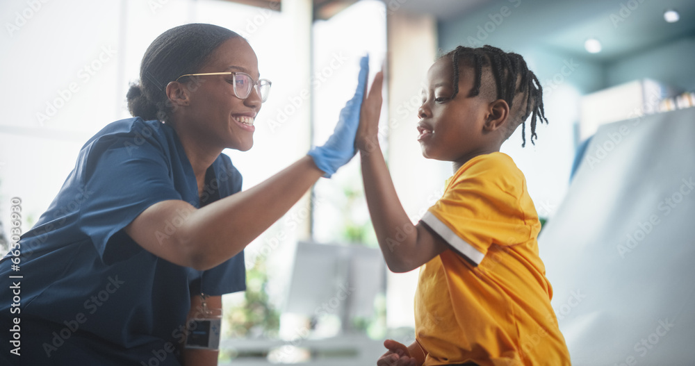 Fives Getting Shot Young African American Boy Sitting In The Chair In Bright Hospital And ...