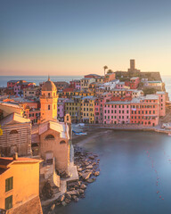 Wall Mural - Vernazza village, view at sunset. Cinque Terre, Liguria, Italy