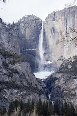 Sticker - Yosemite Falls in winter