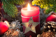 Dekoration mit Adventszahl 4. Advent mit Stern Kerze weihnachtlich