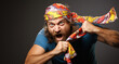 © Miguel - persona enfadada. Luchador.