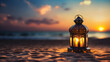Une lanterne orientale avec une bougie allumée posée sur du sable sur une plage. En arrière plan, un coucher de soleil avec la mer. 