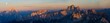 Sonnenuntergang mit Mond Dolomiten Panorama am Rifugio Lagazuoi