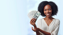 ¡Aquí Está Mi Salario! Foto De Primer Plano De Una Joven Con Dinero En Sus Manos