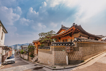 Wall Mural - 대한민국 서울의 북촌한옥마을과 남산타워