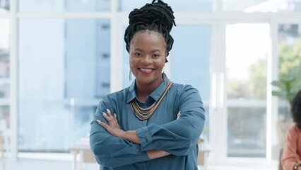 Aufkleber - Manager pride, face and a black woman with arms crossed for workplace management and coworking. Happy, expert and portrait of an African employee with confidence in a professional office for business