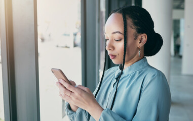 Aufkleber - Phone, typing and business black woman in office for social media, browse internet and mobile app. Networking, professional and female worker on smartphone for website, research and communication