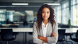 © shokokoart - Porträt einer Business woman in einem Smart Office. Generiert mit KI