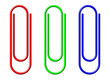Büroklammern in Rot, Grün und Blau